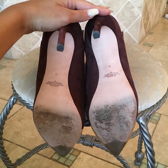 Rachel Roy 'Gillian' Brown Suede Bootie - Picture 6 of 7