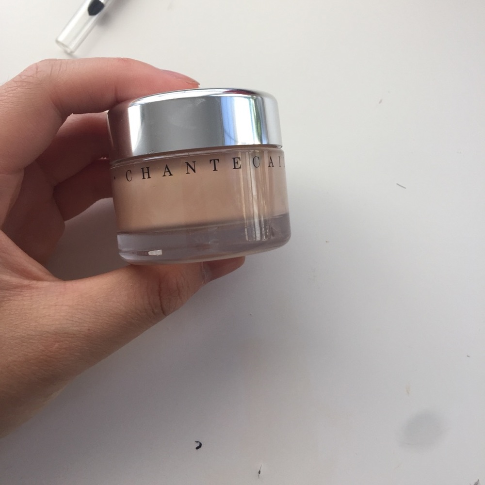 SOLD 🎉🎉Chantecaille Oil Free Foundation