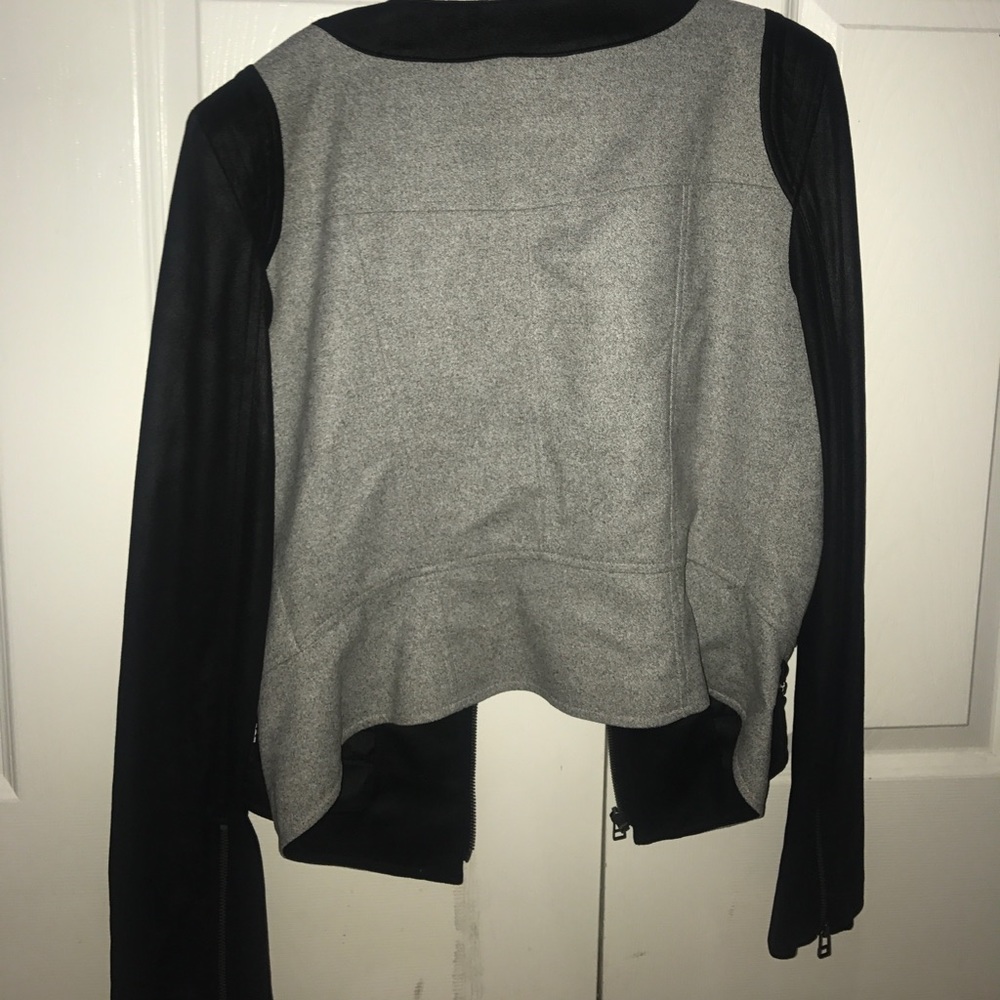 Black Jacket - Picture 3 of 4