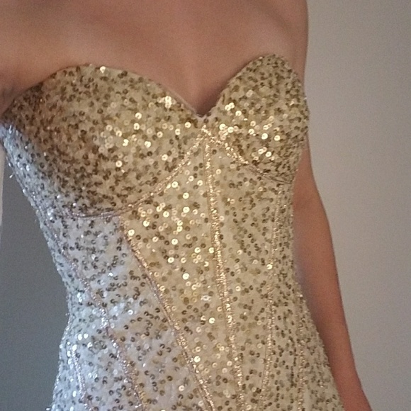 Prom Dress - Picture 2 of 7