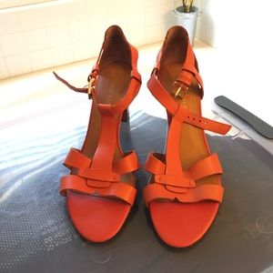 Orange leather heels EUC