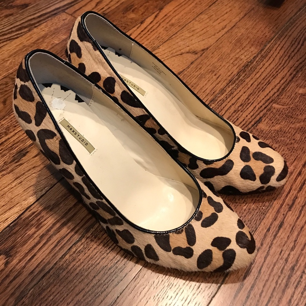 Leopard Max studio 3 1/2 inches heels.