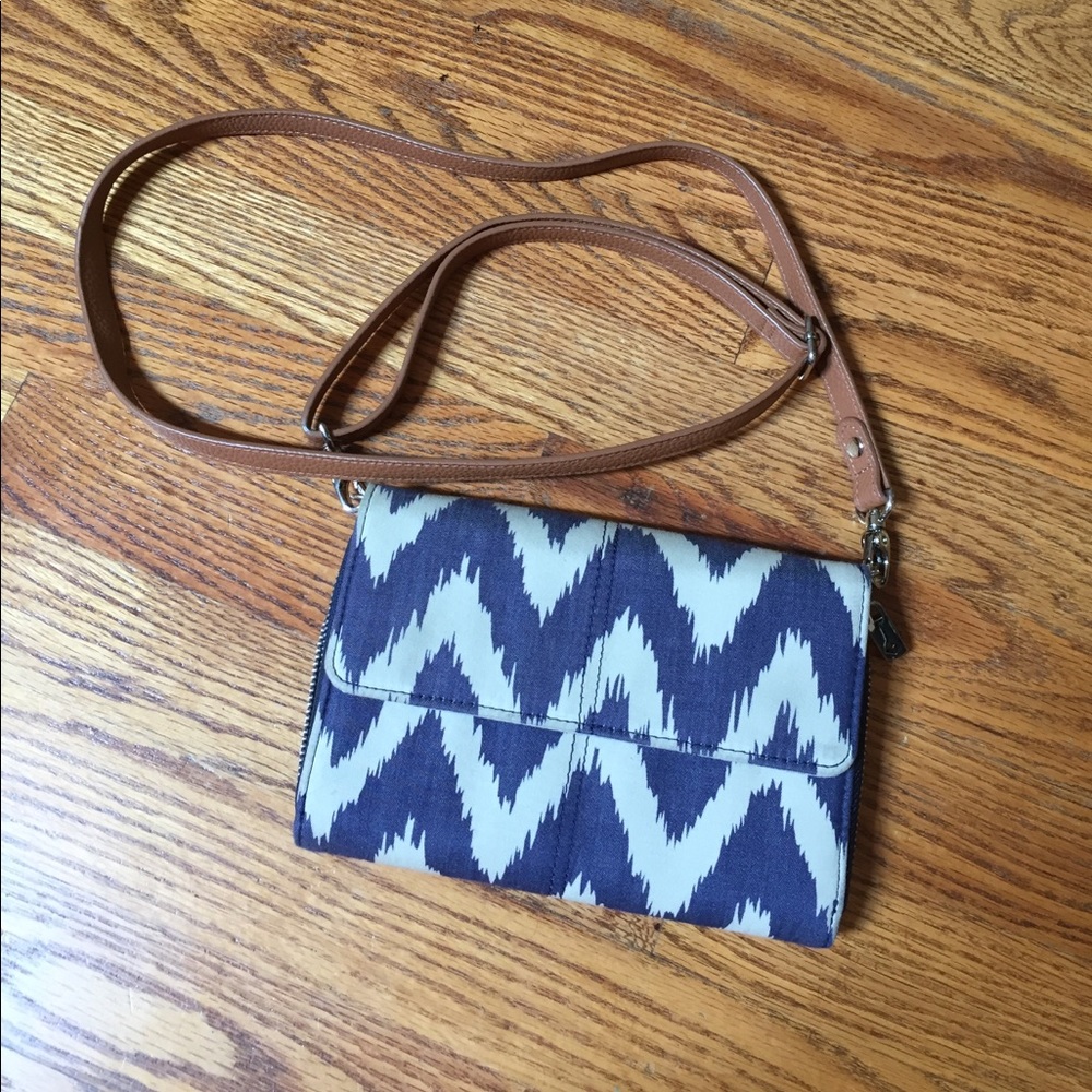 Thirty One Tons of Funds wallet/crossbody purse