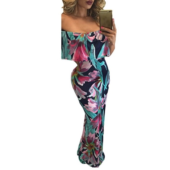 Maxi Dress Off the shoulder! Perfect for summer! - Picture 5 of 5