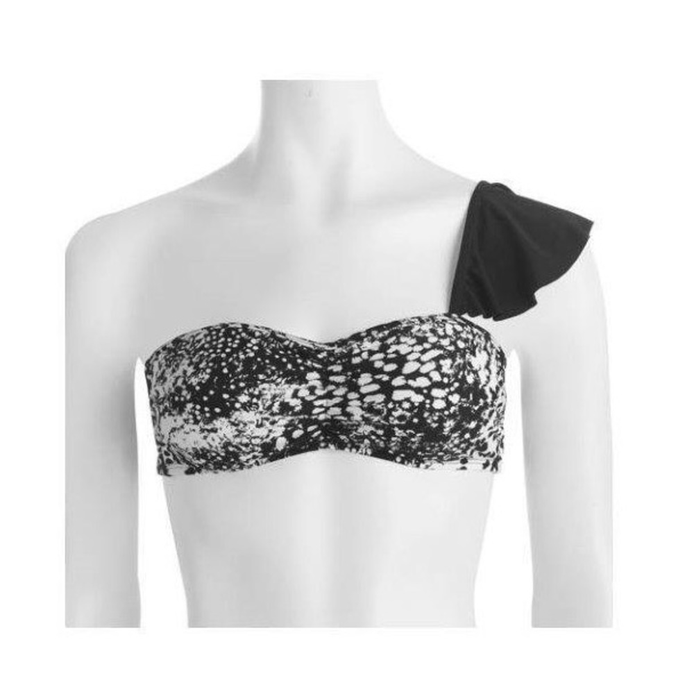 Sexy One Strap Bandeau bikini.