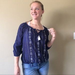 MOVING SALE Nine West Embroidered peasant top