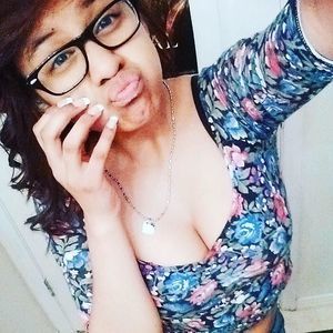 Meet your Posher, Yessi