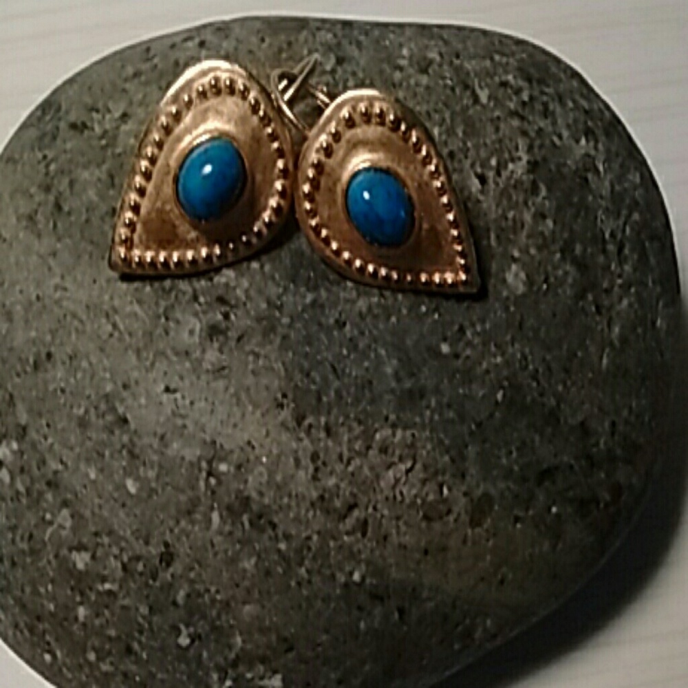 Earings - Picture 4 of 4