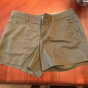 Old navy army green shorts