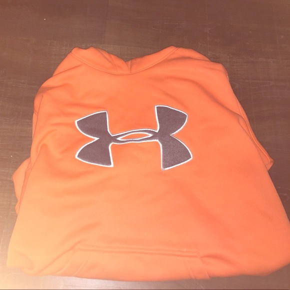 Under Armour Sweatshirt. - Picture 2 of 2