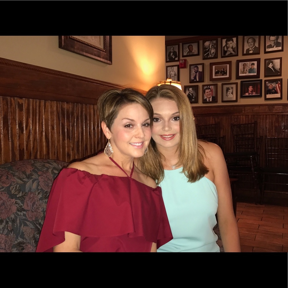 Meet your Posher, Alix