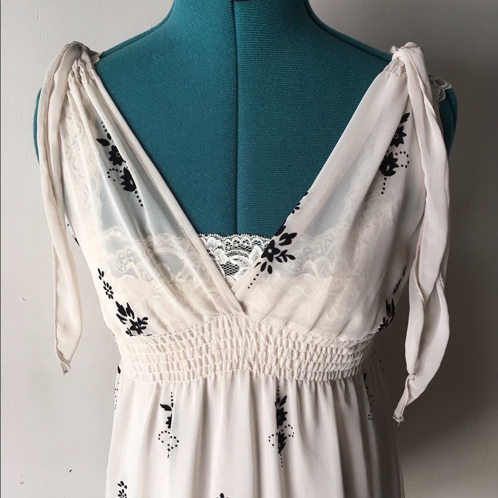 Gorgeous cream and black dress. Slip included!