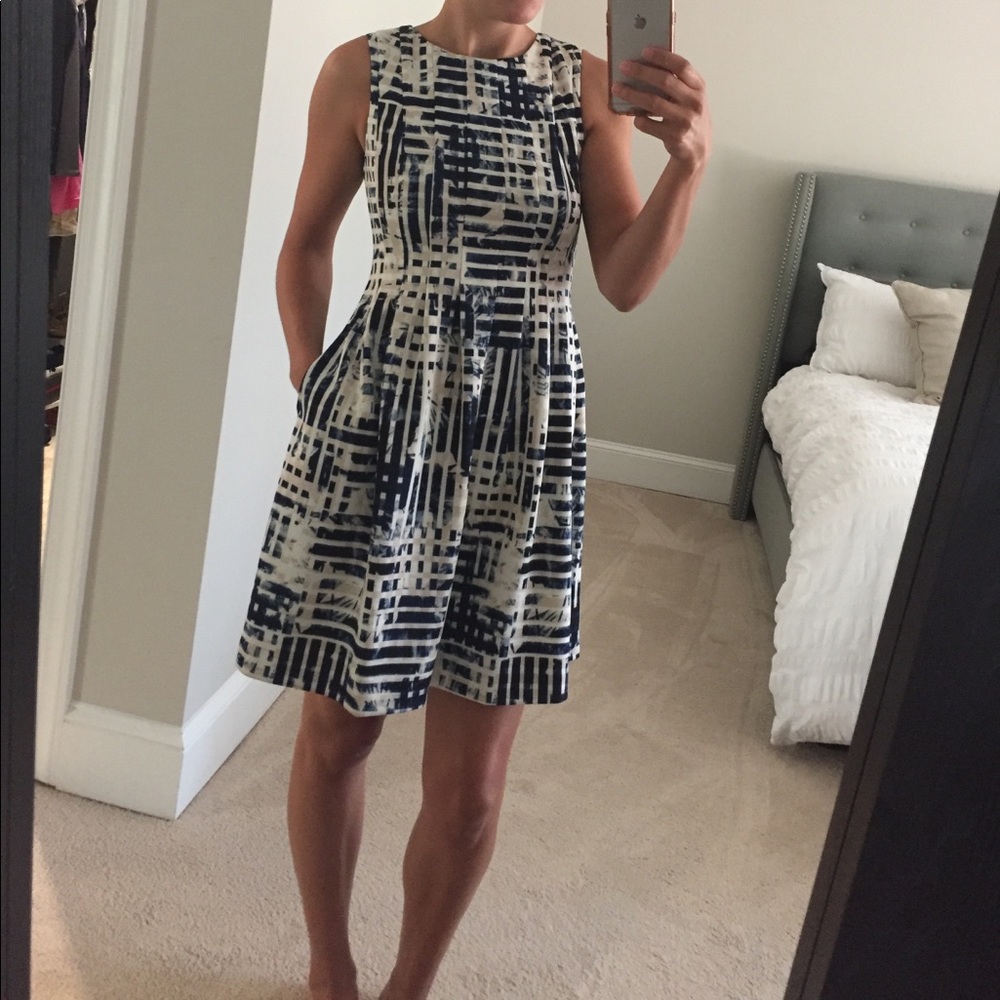 Vince Camuto dress sz 2