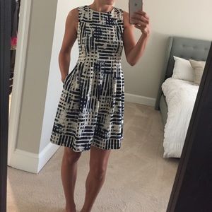 Vince Camuto dress sz 2