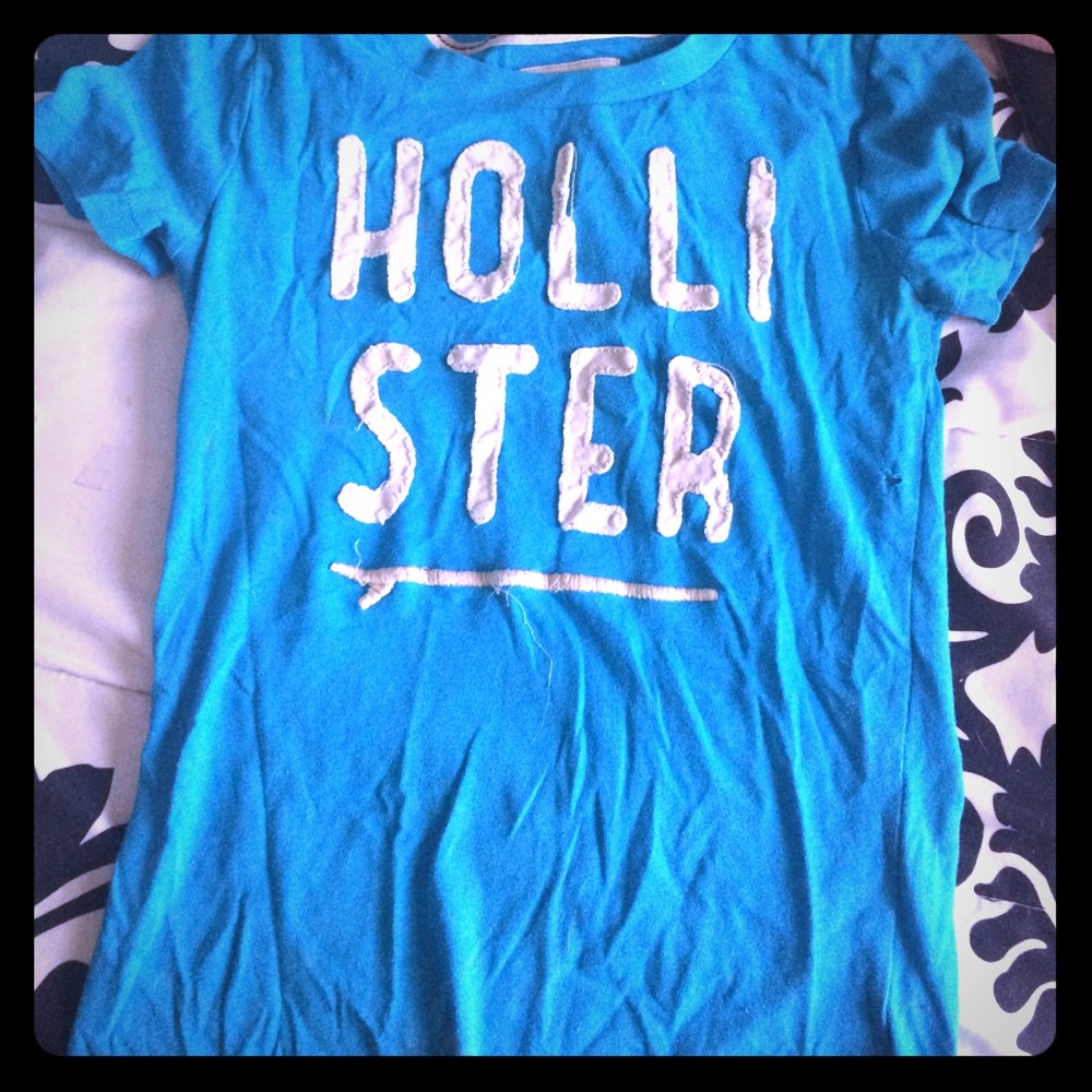Hollister shirt
