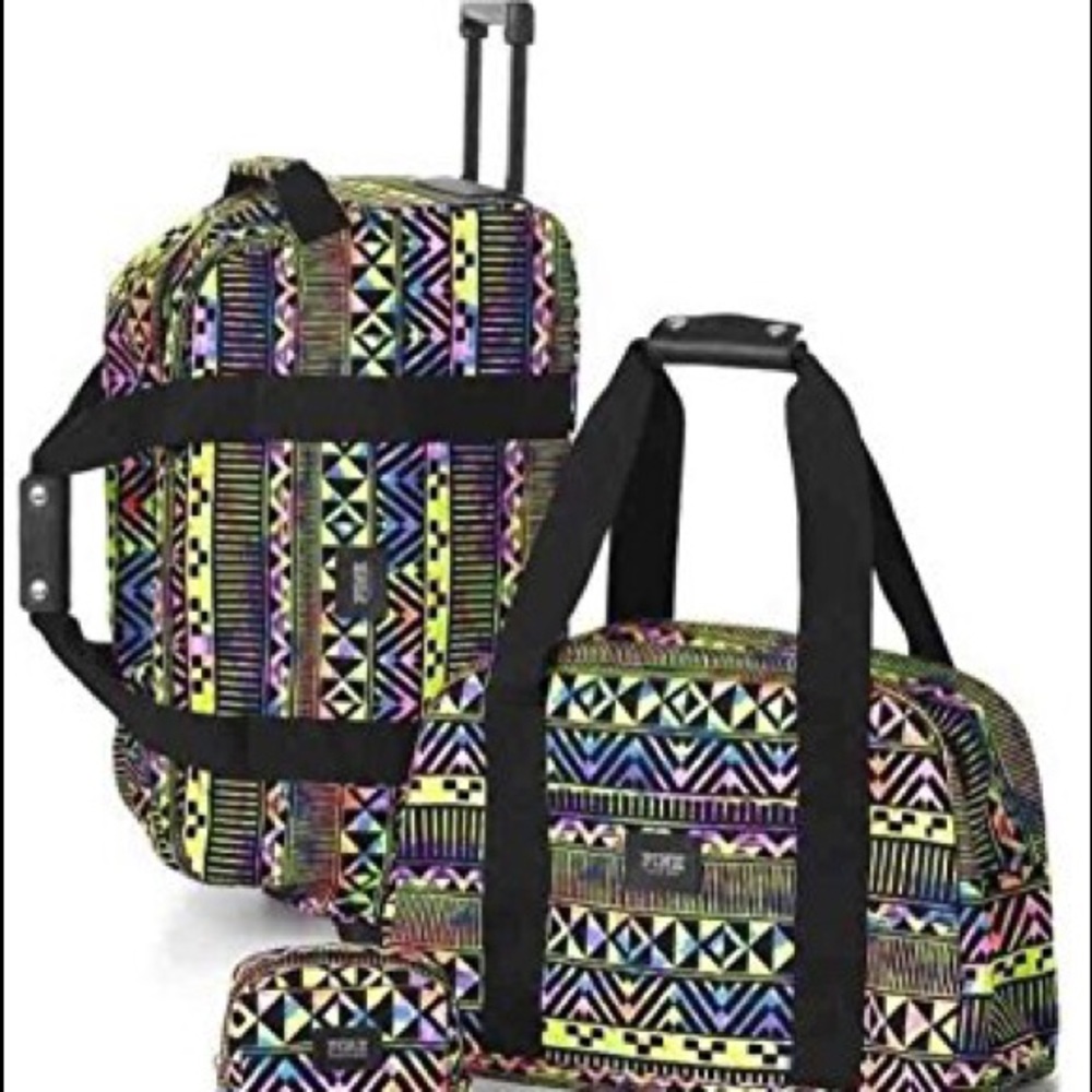 RESERVED*PINK Victoria's Secret Travel Set