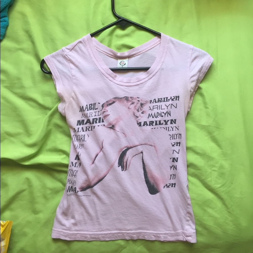 marilyn monroe crop top