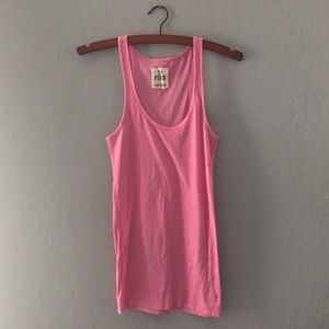 VS Pink tank