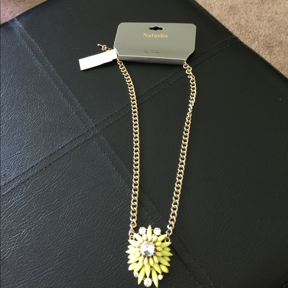 NWT Natasha Yellow and Goldtone Pendant - Picture 1 of 3