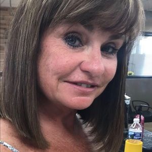 Meet your Posher, Carolyn