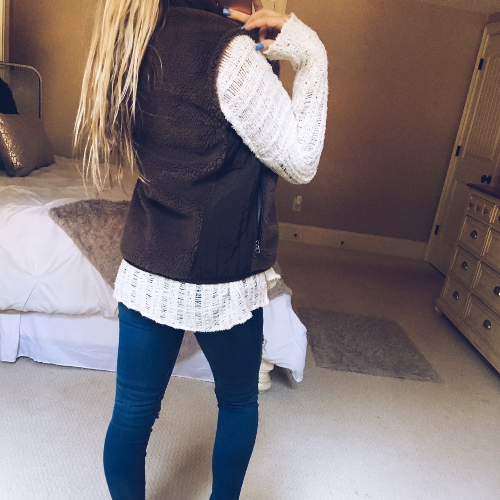 sold •• brown patagonia vest - Picture 5 of 7