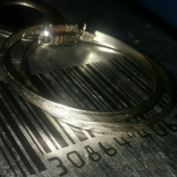 Silver hoops - Picture 2 of 2