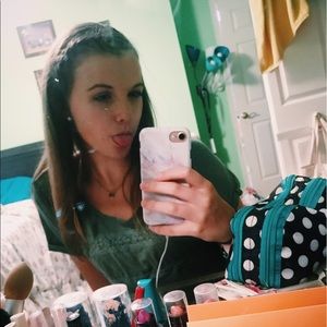 Meet your Posher, Shannon