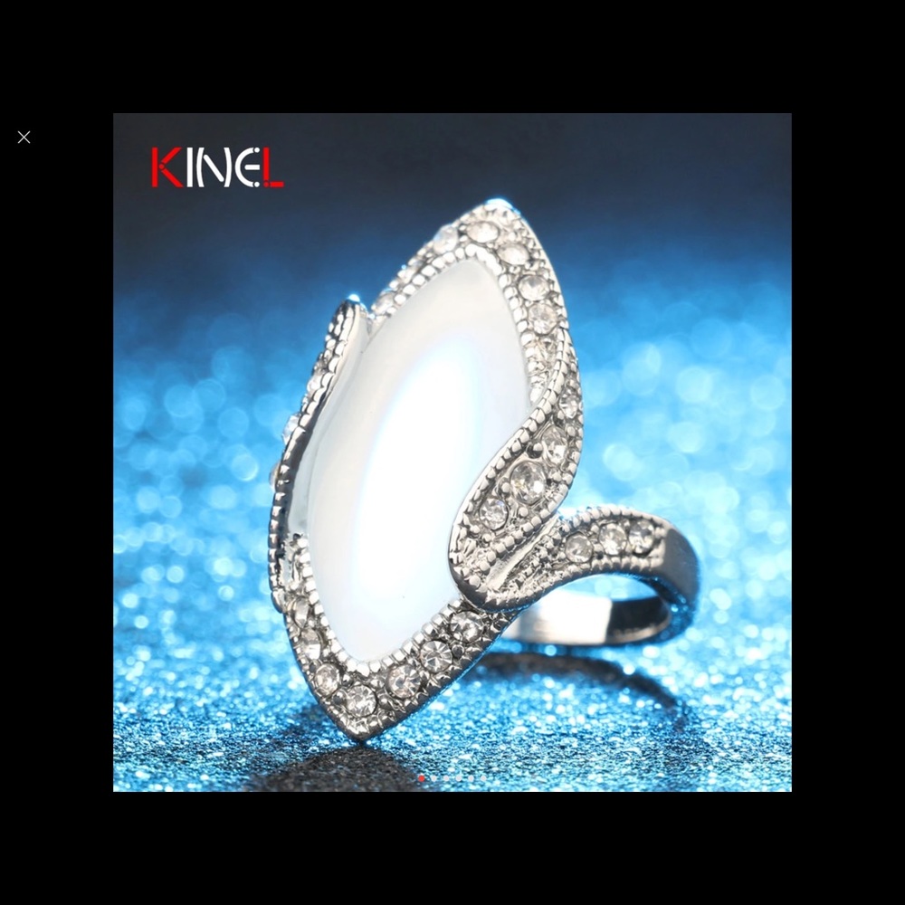 New Bohemia Fashion oval Big Opal ring For Women