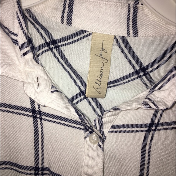 Flannel Short sleeved - Picture 2 of 2