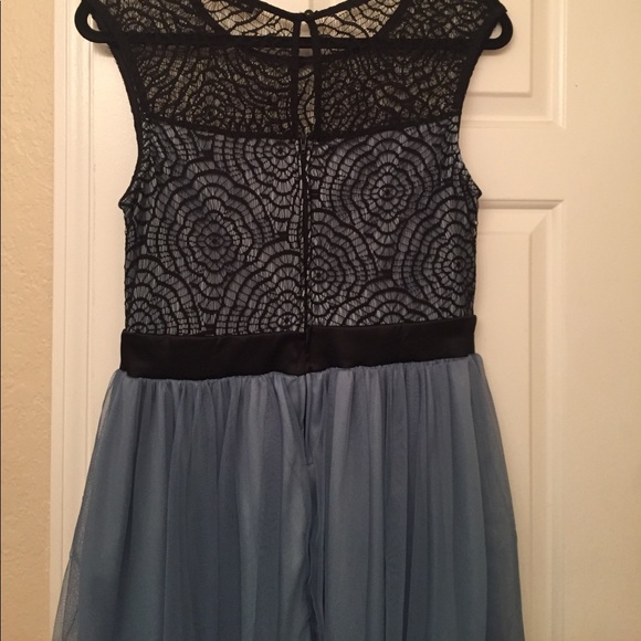 Blue tulle modcloth dress - Picture 3 of 4