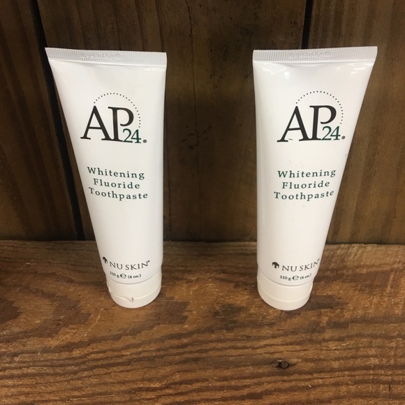 Teeth Whitening Toothpaste - Picture 1 of 2