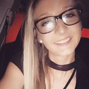 Meet your Posher, Clarissa