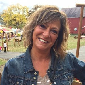 Meet your Posher, Gina