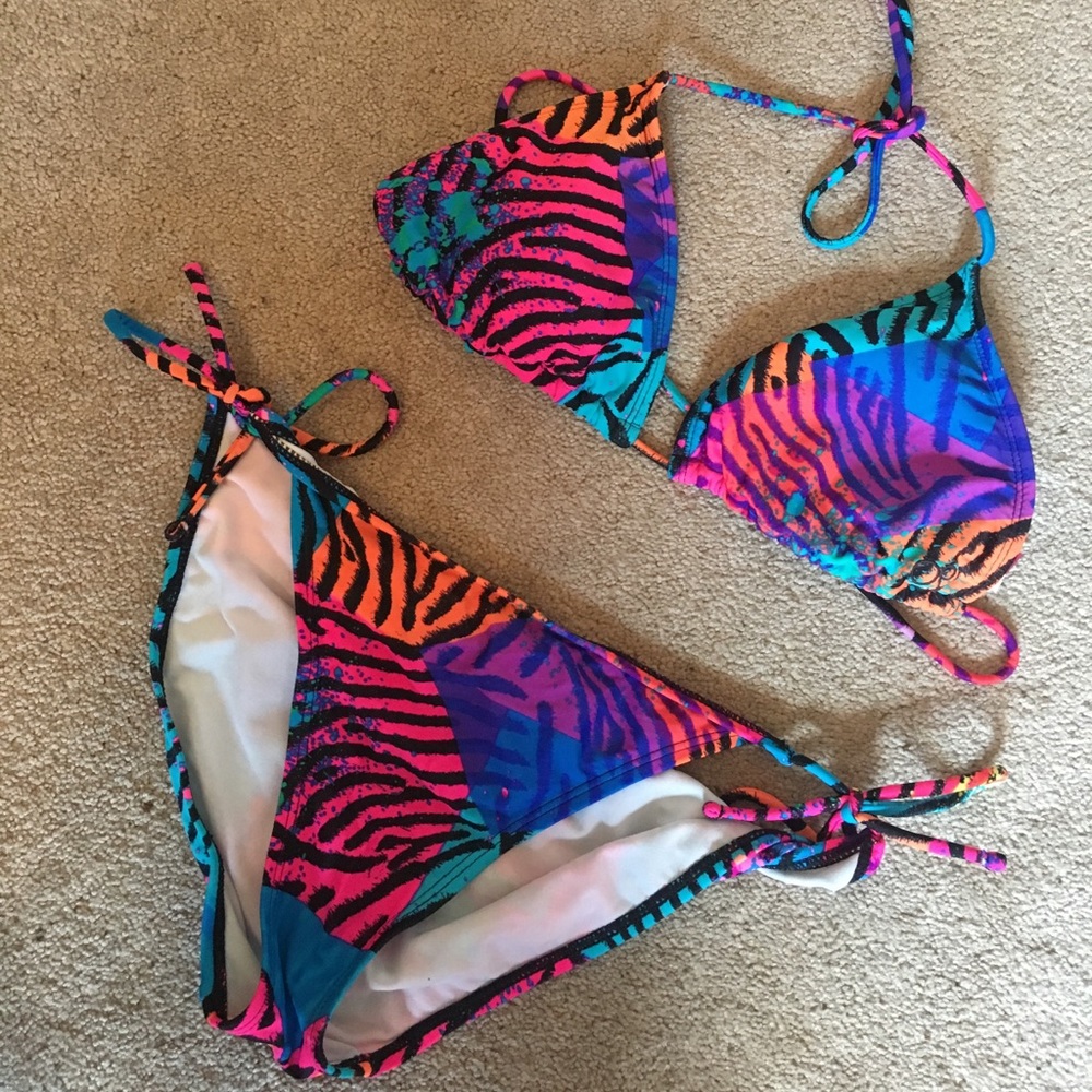 Multicolored bikini