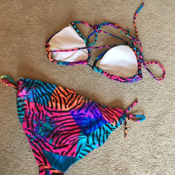 Multicolored bikini - Picture 2 of 2