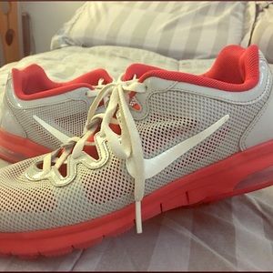 Woman's 7.5 Air Max Fusion Grey and Red NIKE shoes