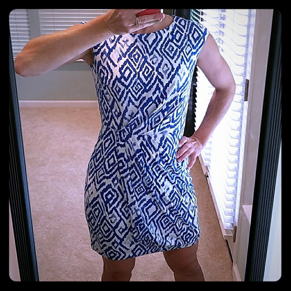 Donna Morgan blue and white day to night dress