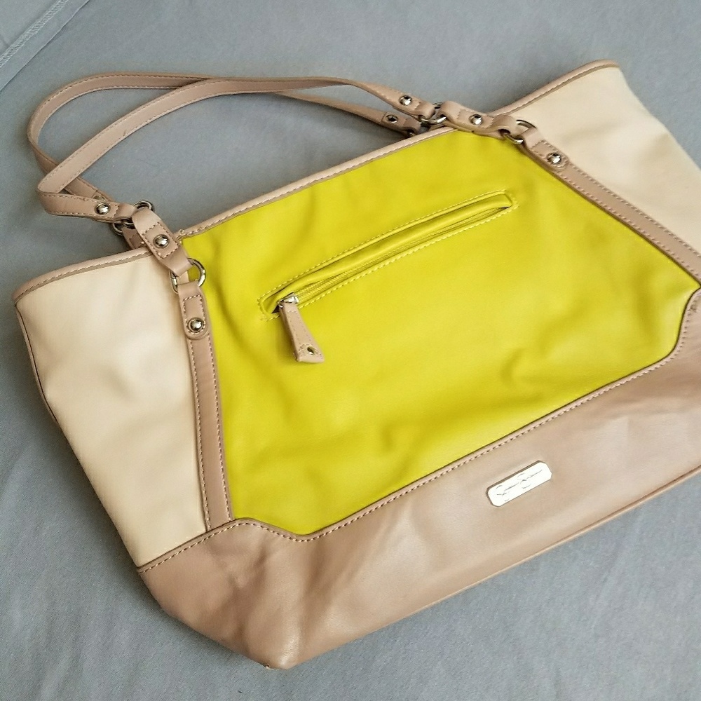 Large Jessica Simpson Hand bag