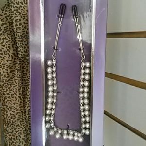 NWT pearl chain nipple clips. No piercing