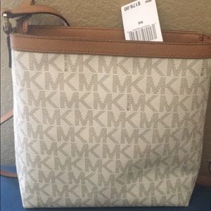Michael Kors cross body purse