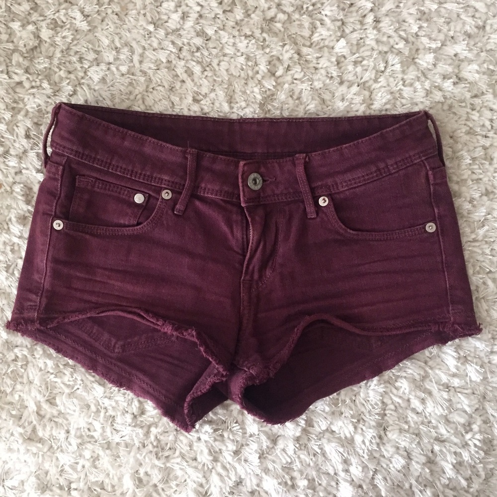 LAST CALL 🎉 H&M &DENIM maroon frayed shorts