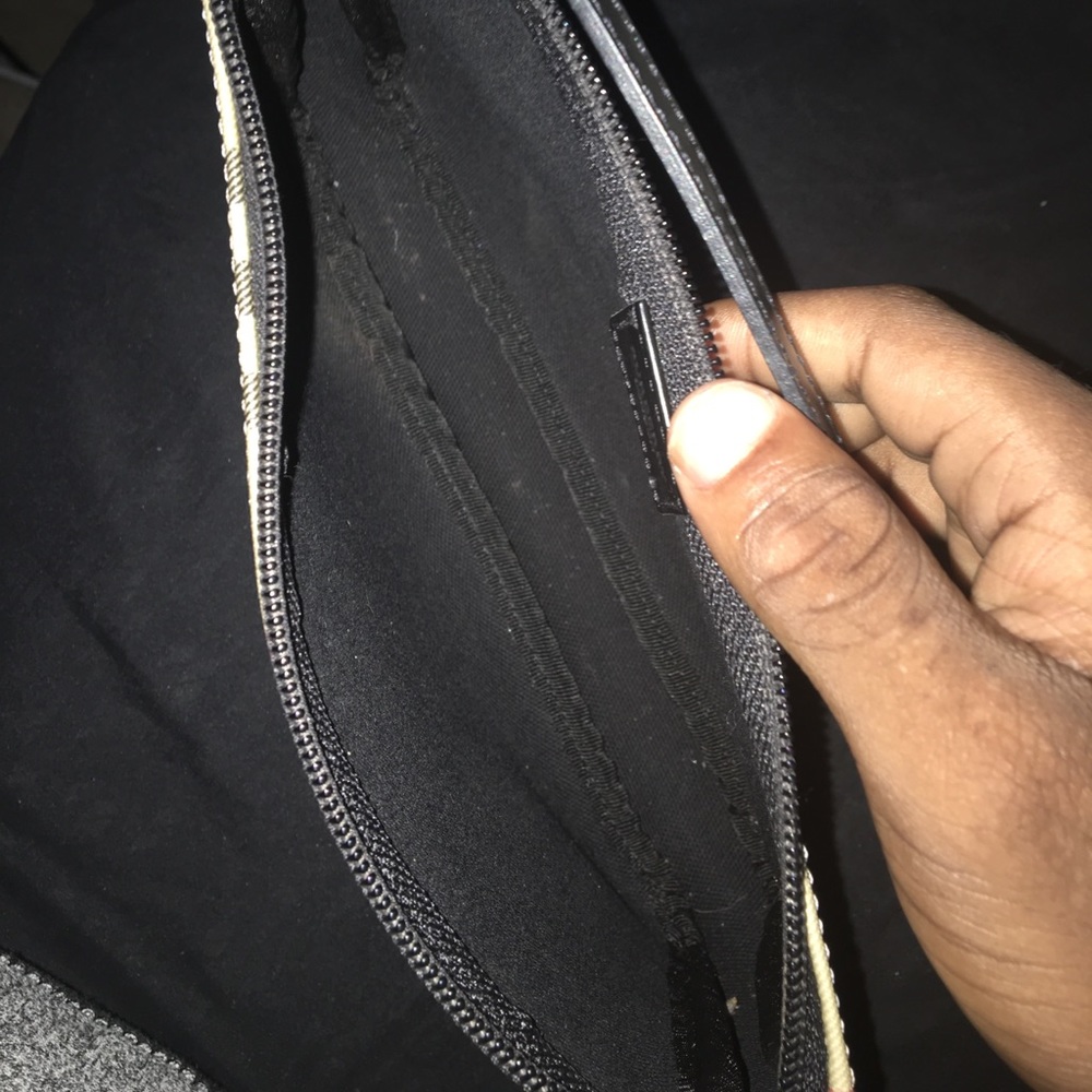 Burberry Purse - Picture 3 of 3