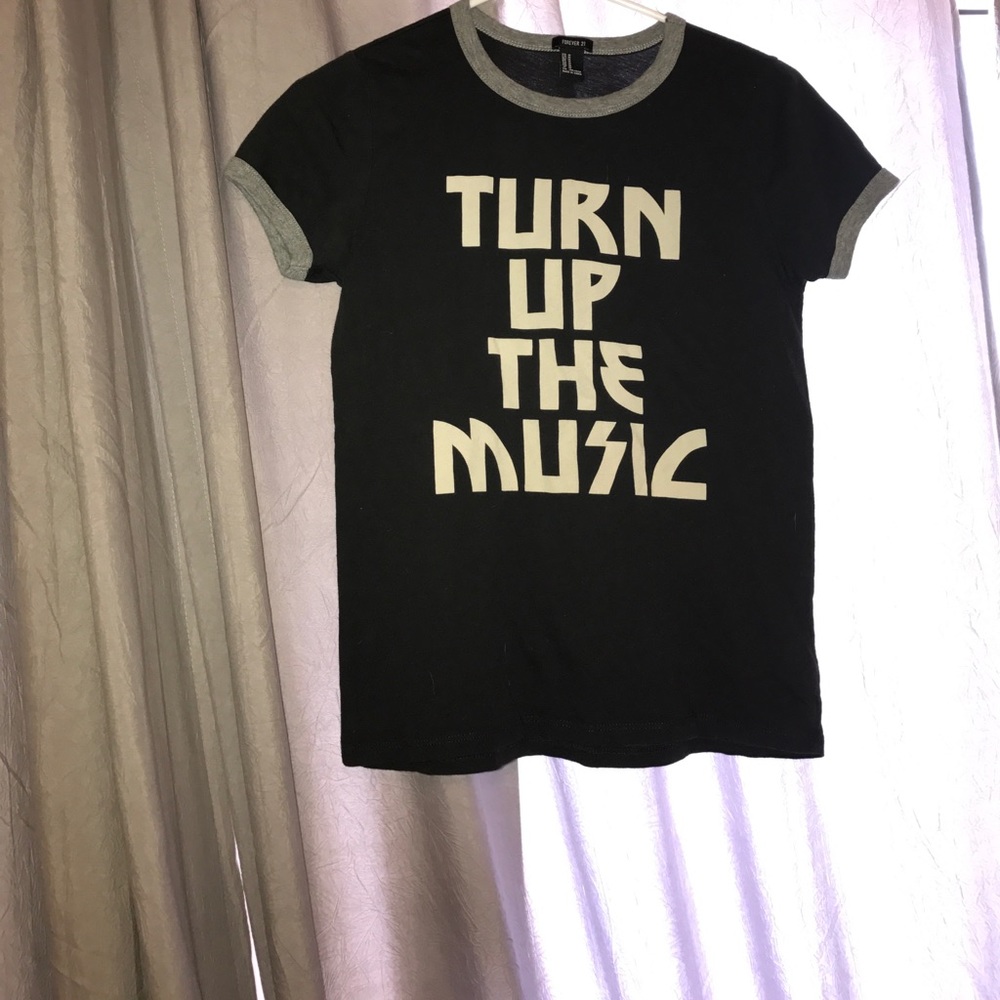 Kiss girls t shirt