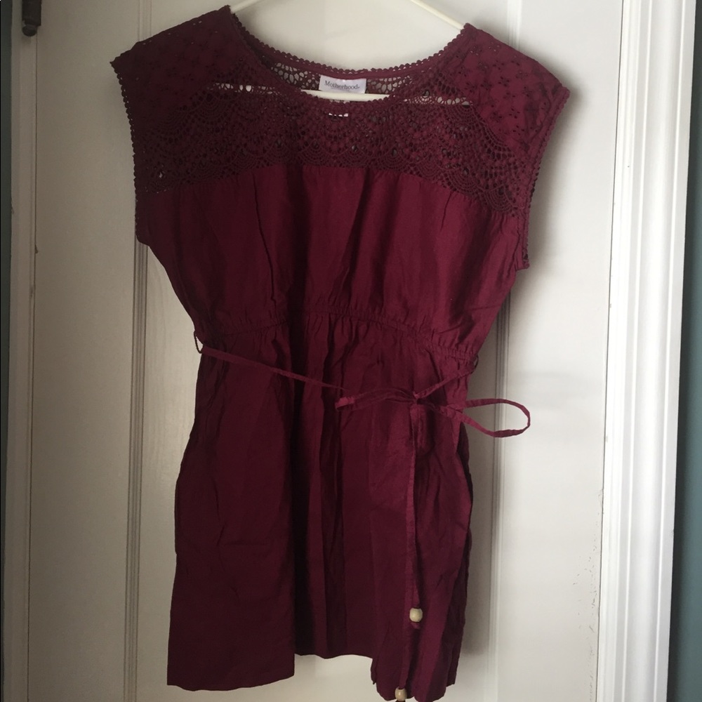 Motherhood Maternity sleeveless empire waist top