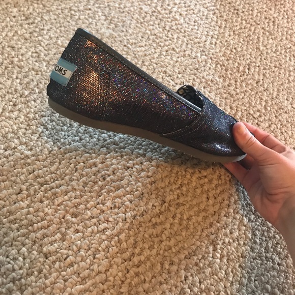 Shoes - Picture 3 of 3