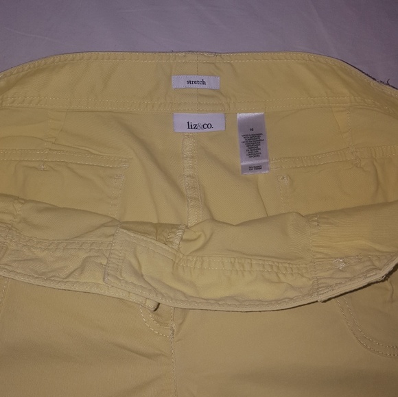 Capri pants - Picture 3 of 4