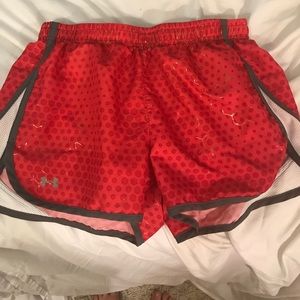 Under Armour Semi-Fitted Athletic Shorts Size S