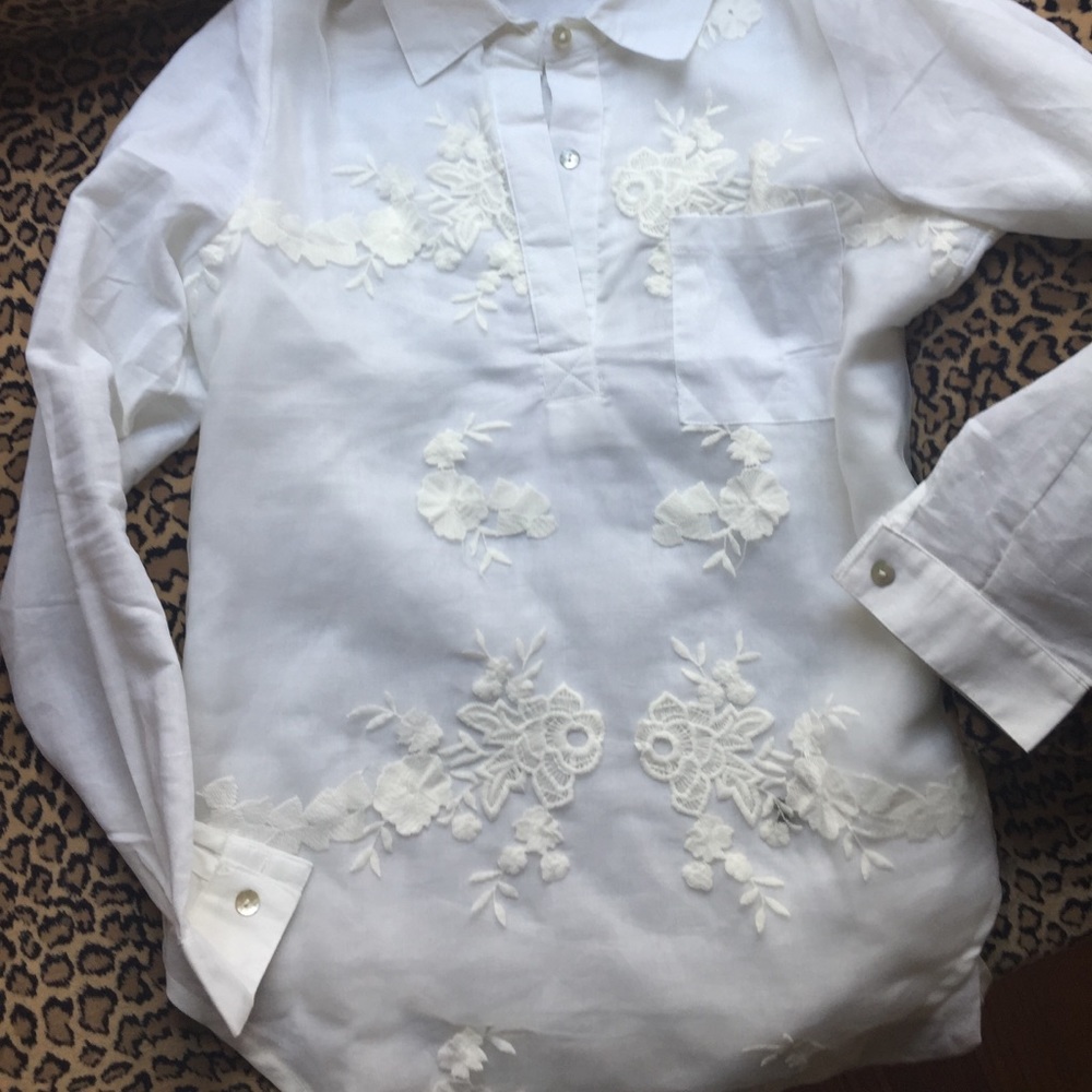 White lace embroidered top