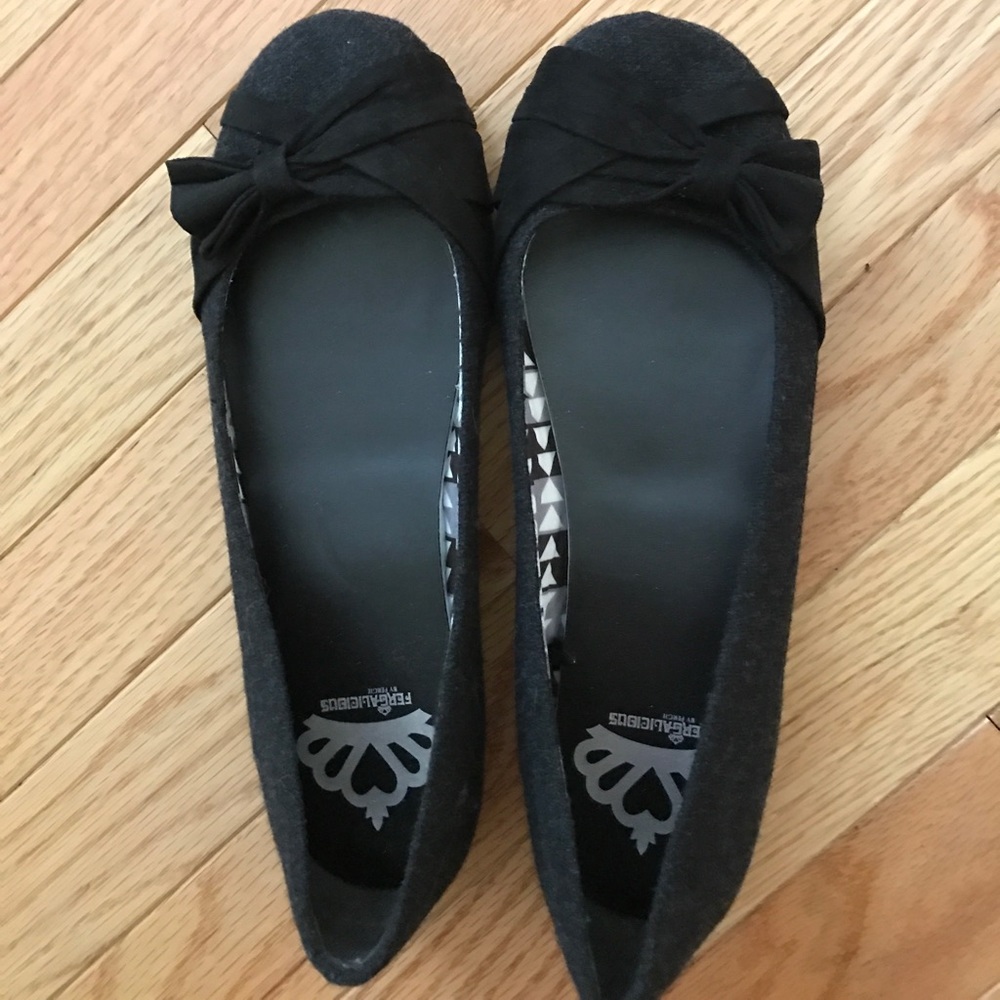 Black flats