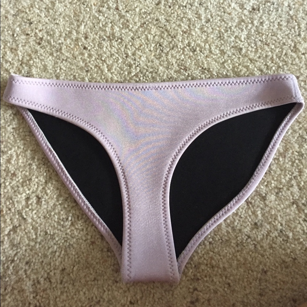 Neoprene bikini bottom🏖